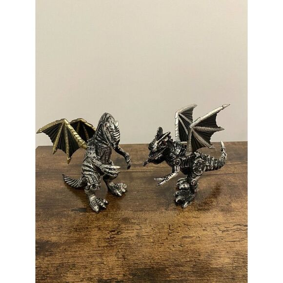Black/white/gray Dragon action figures lot (2) - Picture 1 of 7